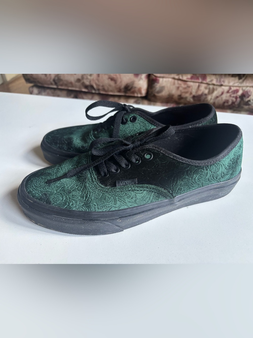 VANS Paisley Pattern Velvet Sneaker Men SZ 6.5 Women SZ 8 Black/Jungle Green